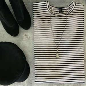 Forever 21 Black and White Stripped T-shirt Dress